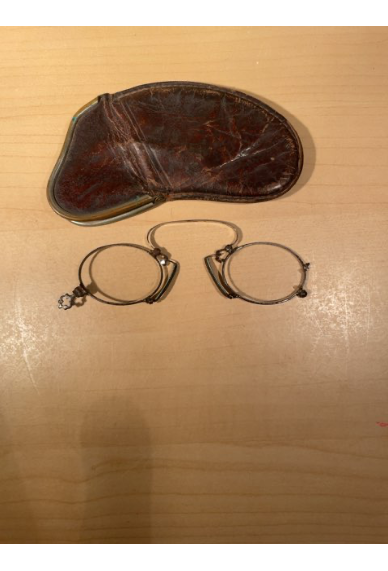 Gammel læsebrille/monokel